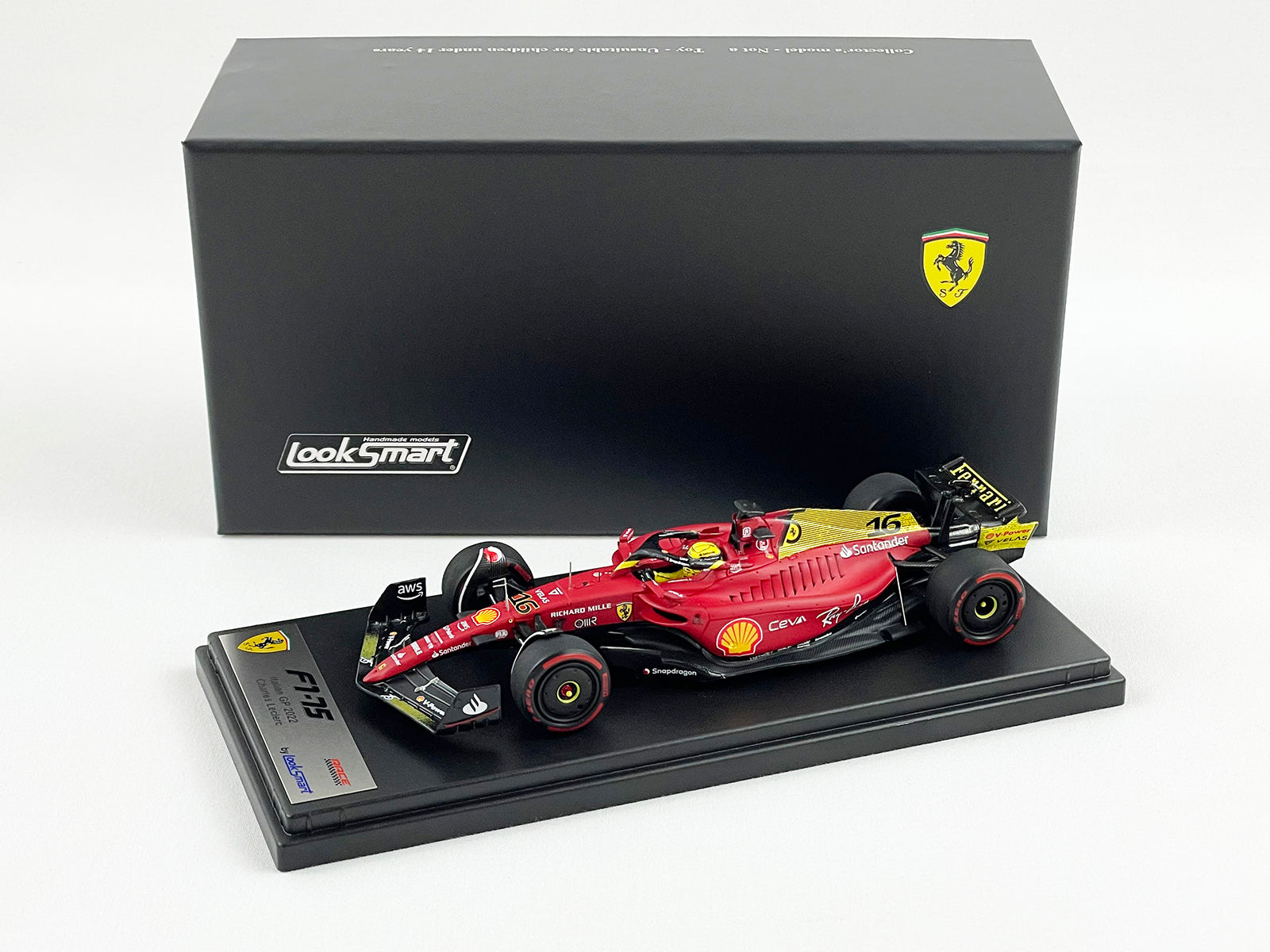 Scuderia Ferrari 2022 F1-75 No.16 - Charles Leclerc 1:43 Model