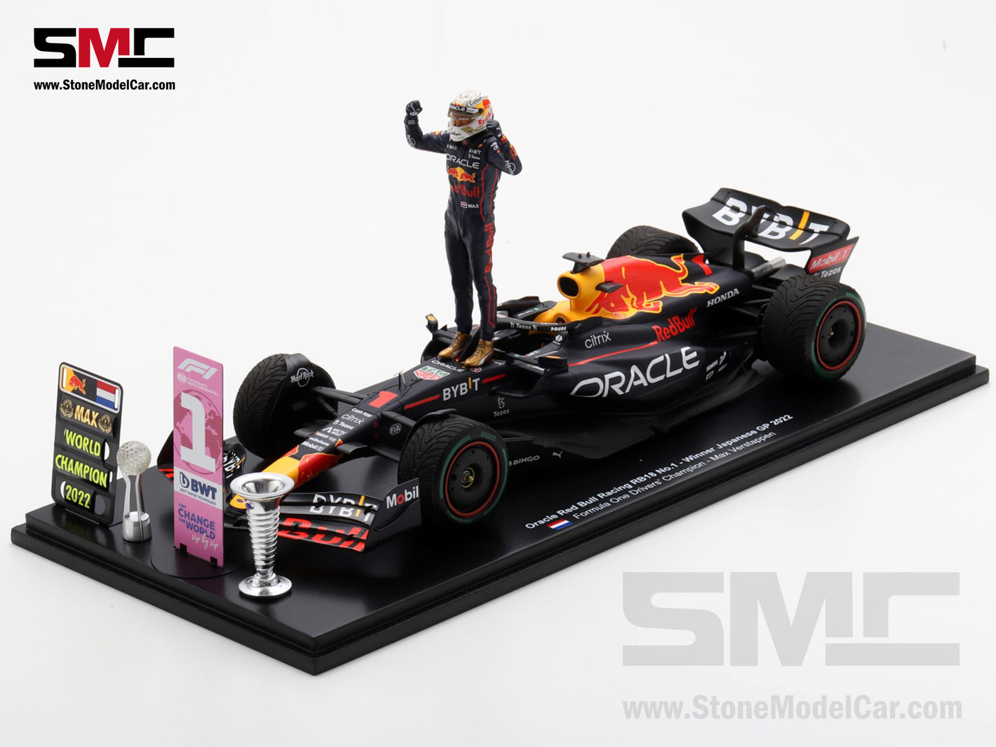 [Pre-Order] Red Bull F1 RB18 #1 Max Verstappen Winner Japan GP 2022 World Champion Spark 1:18 Figure Special