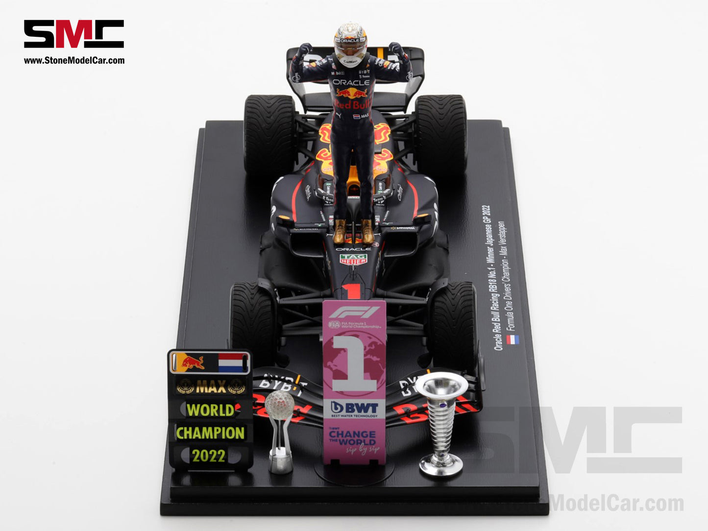 [Pre-Order] Red Bull F1 RB18 #1 Max Verstappen Winner Japan GP 2022 World Champion Spark 1:18 Figure Special