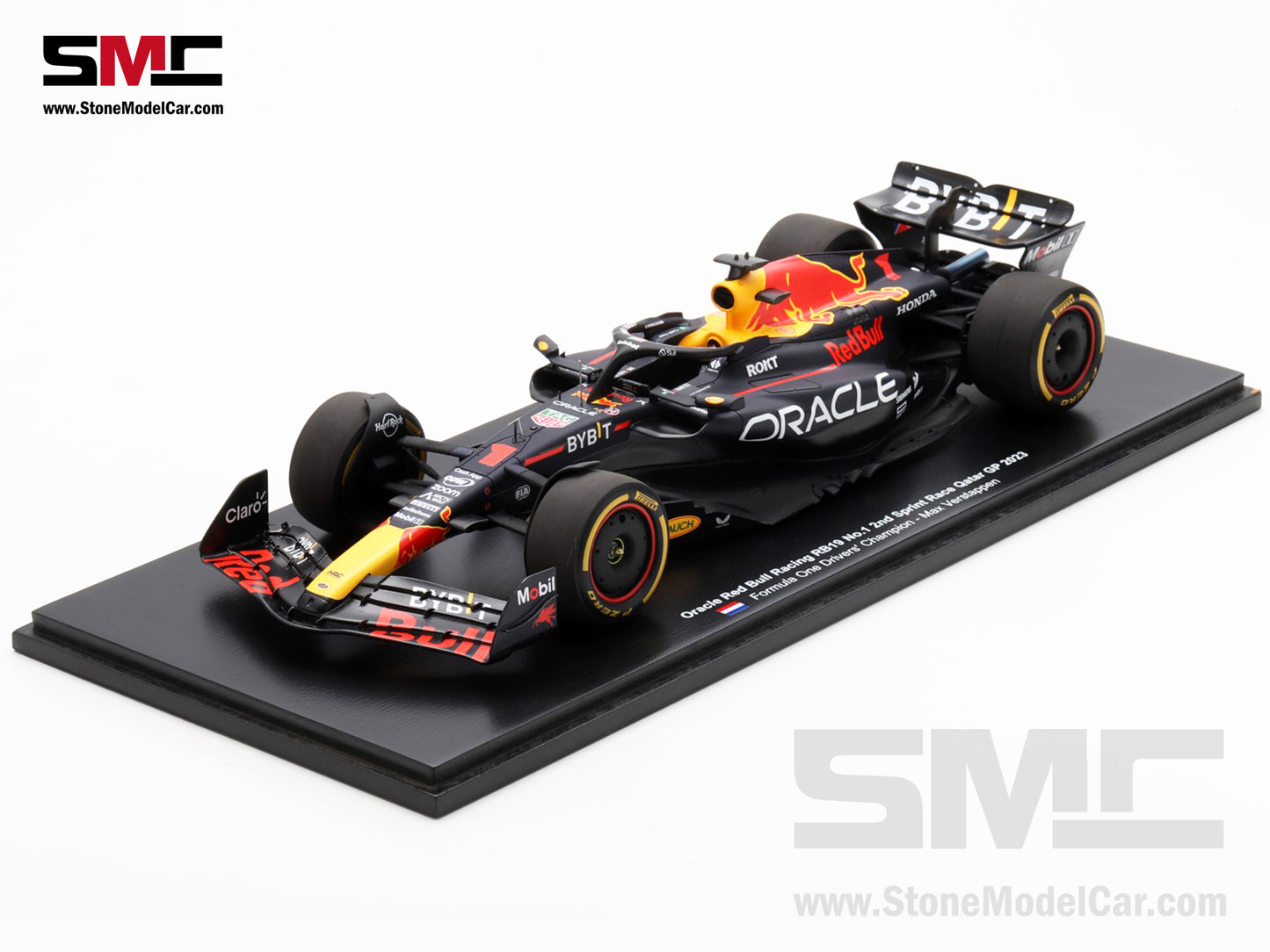 [Pre-Order] Red Bull F1 RB19 #1 Max Verstappen Winner Qatar GP 2023 World Champion Spark 1:18 Figure Special