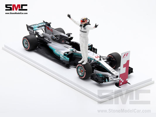 [Pre-Order] Mercedes F1 W08 #44 Lewis Hamilton US GP 2017 4x World Champion 1:18 Spark with Figure