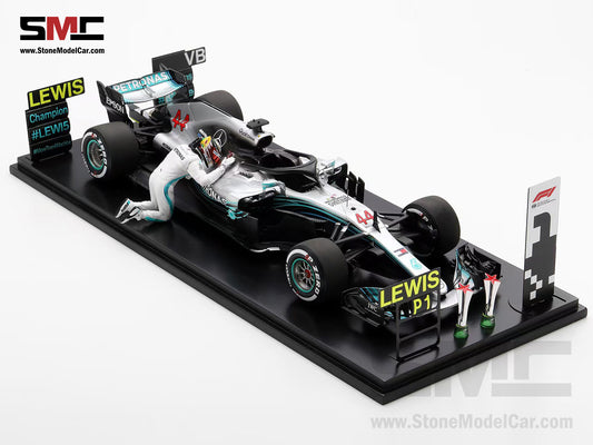 [Pre-Order] Mercedes AMG F1 W09 #44 Lewis Hamilton Brazil GP 2018 World Champion Spark 1:18 Figure Edition