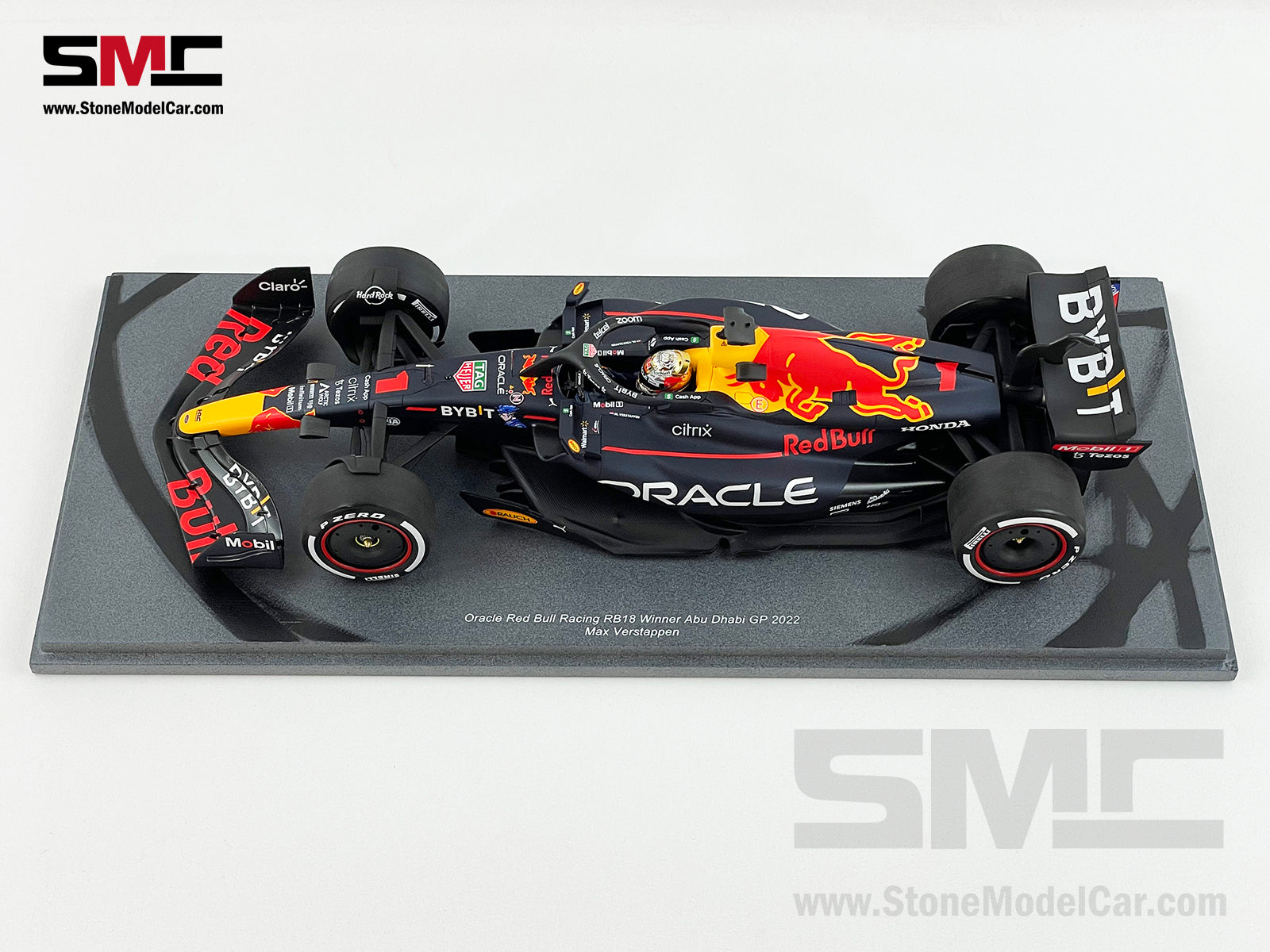 Red Bull F1 RB18 #1 Max Verstappen Abu Dhabi GP 2022 World Champion 1:18  Spark