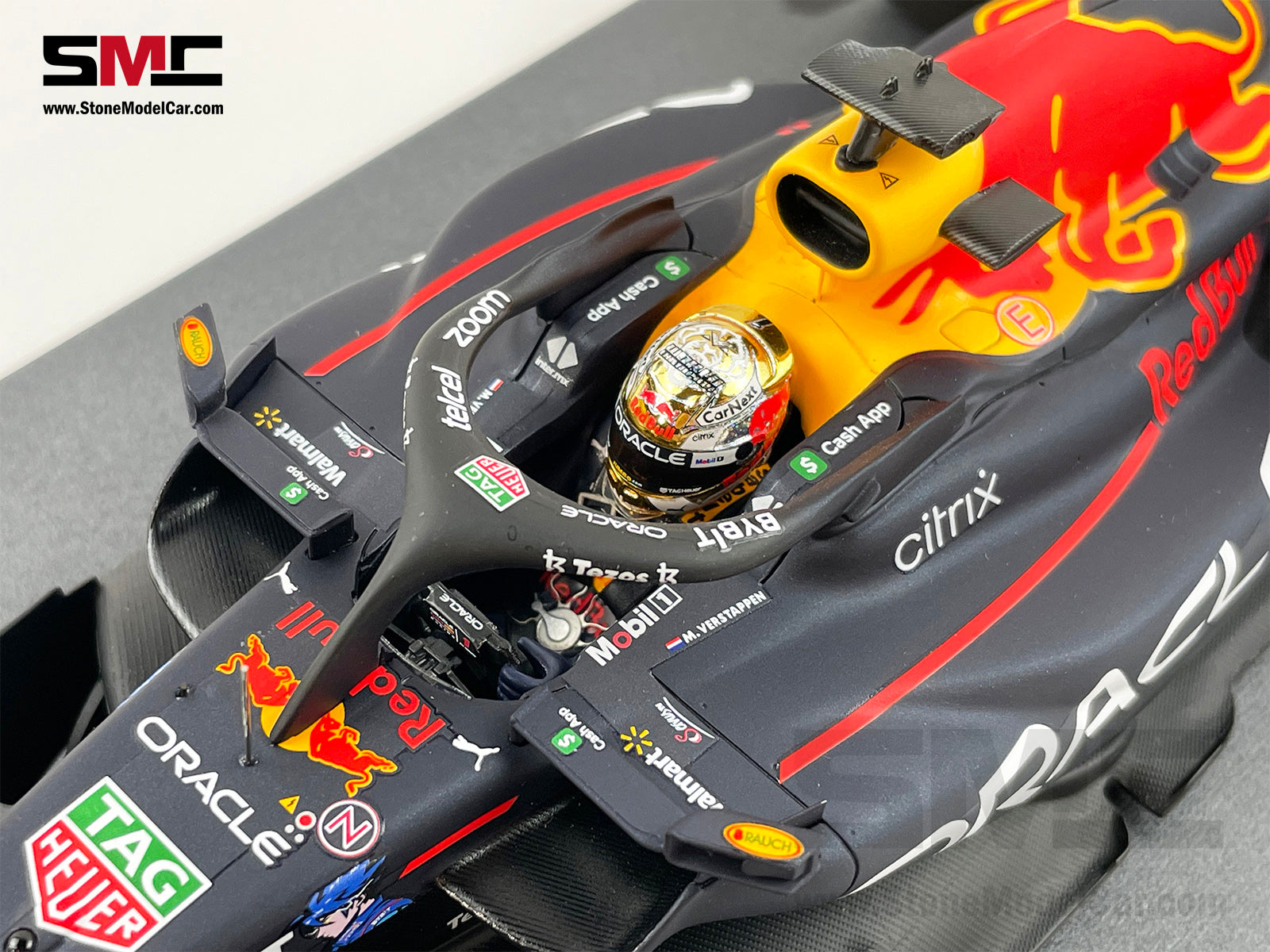 Red Bull F1 RB18 #1 Max Verstappen Abu Dhabi GP 2022 World Champion 1:18  Spark