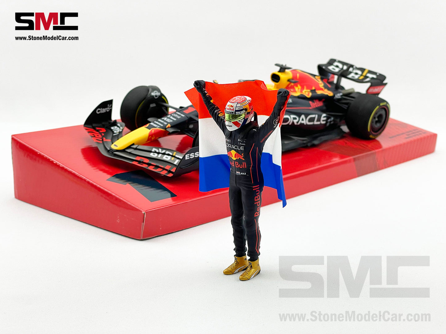 #1 Max Verstappen 2022 World Champion Red Bull F1 RB18 Dutch GP 1:18 MINICHAMPS with Figure