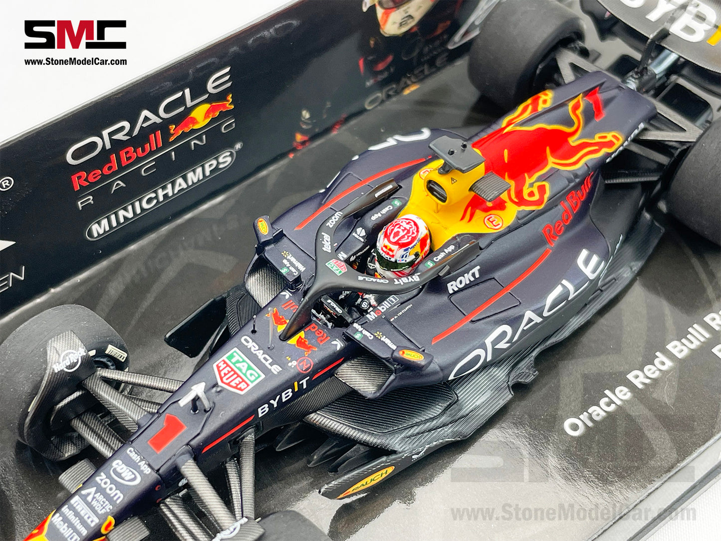 Red Bull F1 RB19 #1 Max Verstappen Bahrain GP 2023 World Champion 1:43 MINICHAMPS