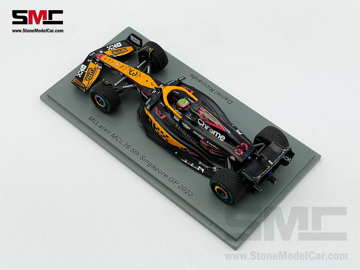 2022 Mclaren F1 MCL36 #3 Daniel Ricciardo Singapore GP Special Livery 1:43 Spark S8559