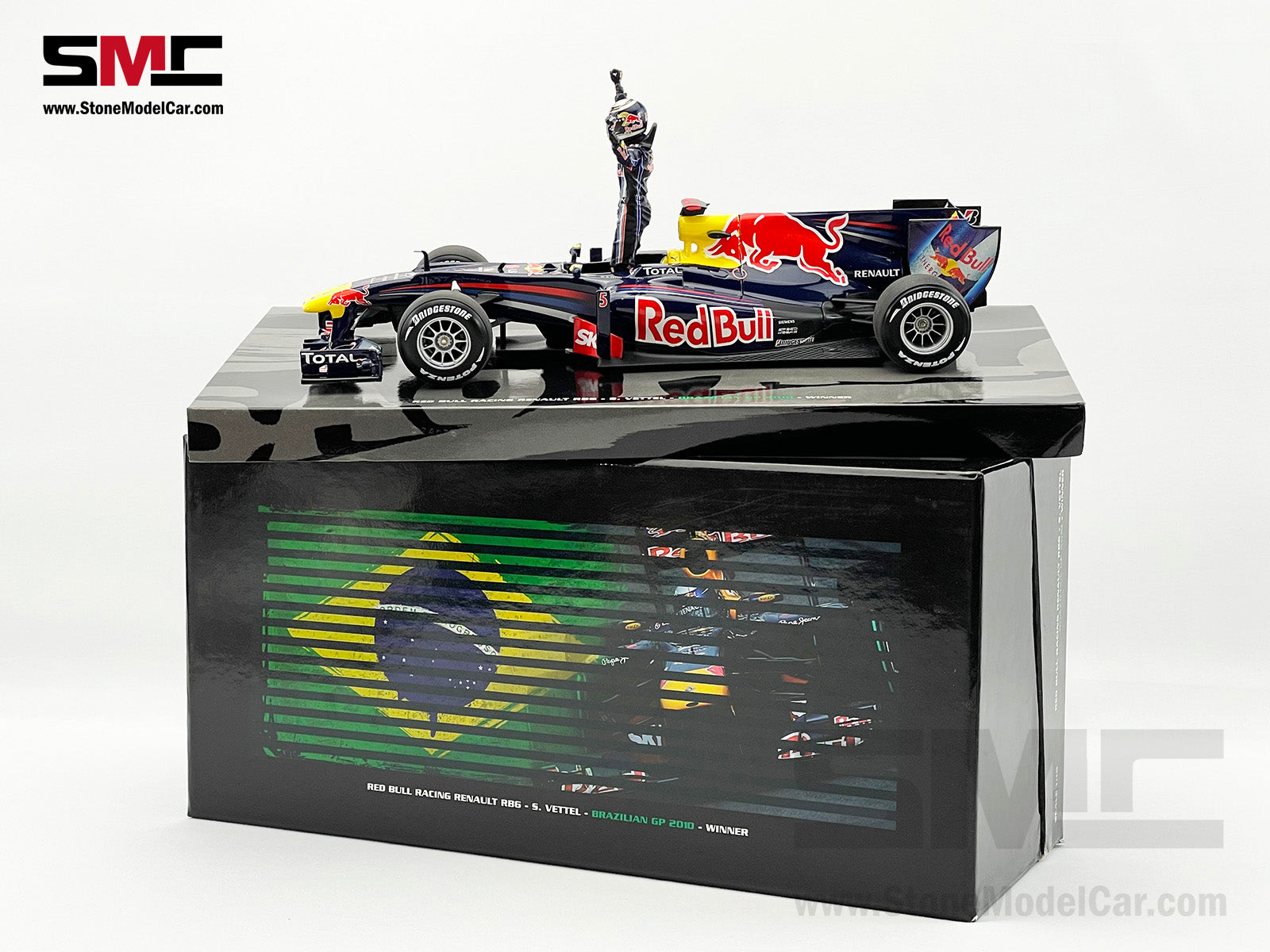 [Used] 2010 1st World Champion Red Bull F1 RB6 #5 Sebastian Vettel Brazil  GP 1:18 MINICHAMPS with Figure