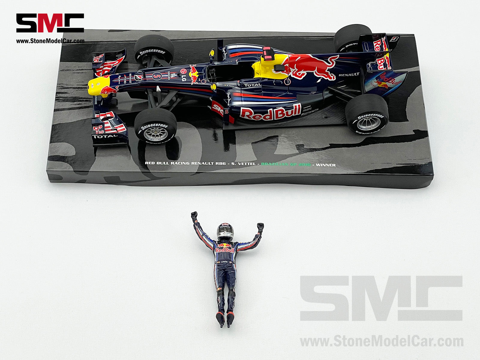 [Used] 2010 1st World Champion Red Bull F1 RB6 #5 Sebastian Vettel Brazil  GP 1:18 MINICHAMPS with Figure