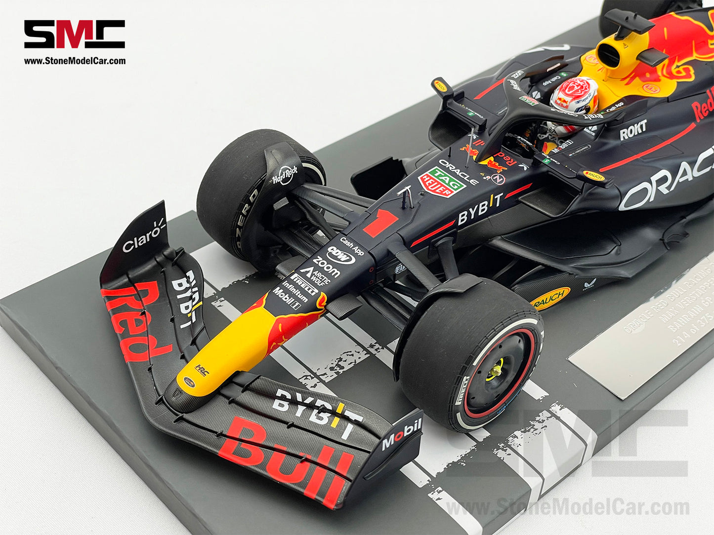 Red Bull F1 RB19 #1 Max Verstappen Bahrain GP 2023 World Champion 1:18 MINICHAMPS