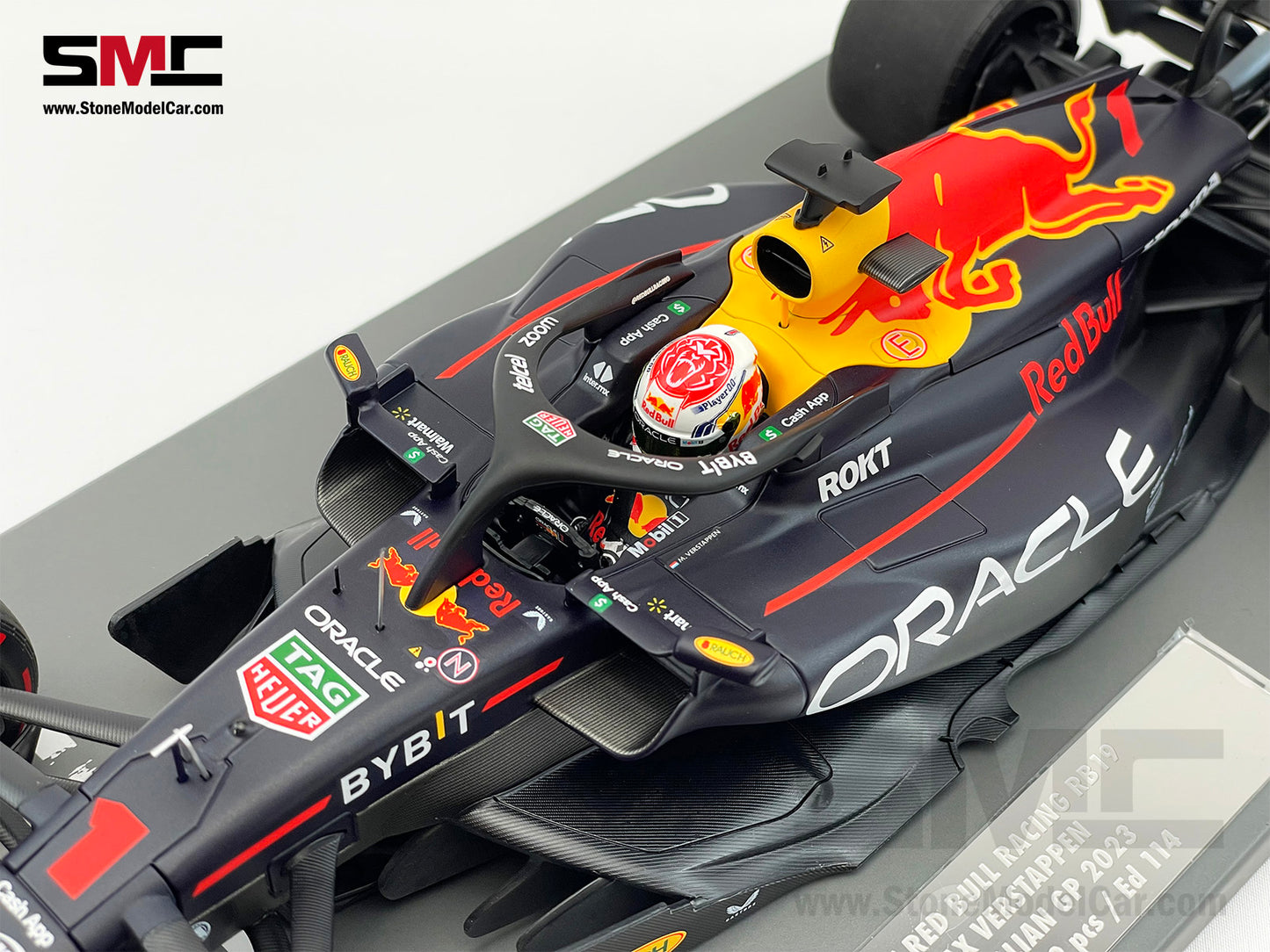 Red Bull F1 RB19 #1 Max Verstappen Australia GP 2023 World Champion 1:18 MINICHAMPS