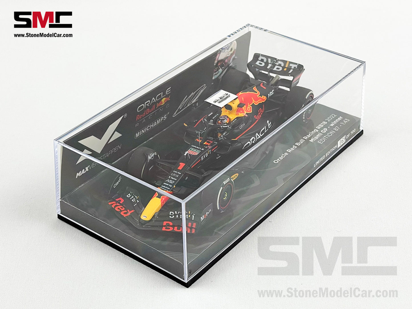 Red Bull F1 RB18 #1 Max Verstappen USA Miami 2022 World Champion 1:43 MINICHAMPS