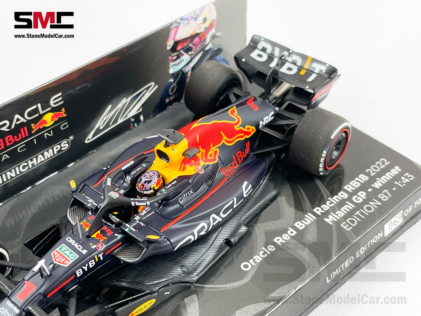 Red Bull F1 RB18 #1 Max Verstappen USA Miami 2022 World Champion 1:43 MINICHAMPS