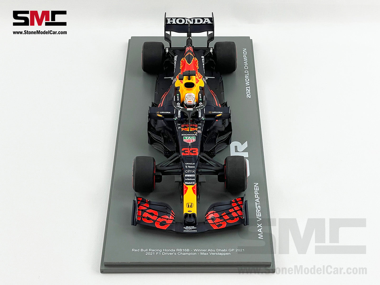 2021 F1 World Champion #33 Max Verstappen Red Bull RB16B Abu Dhabi GP 1:18  Spark with Trophies