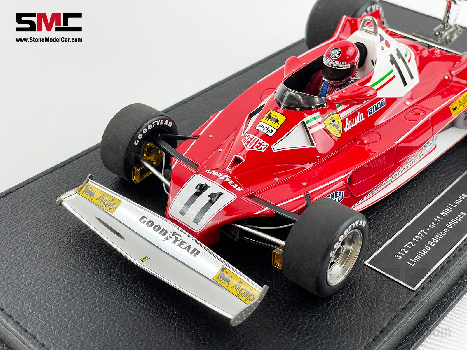 Ferrari F1 312 T2 11 Niki Lauda 1977 World Champion with Driver 1:18 GP  REPLICAS