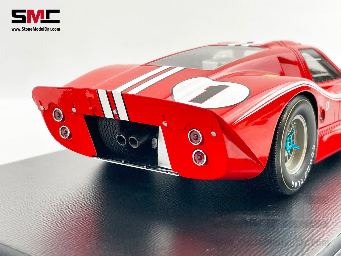 24h Le Mans 1967 Winner Shelby American #1 Ford GT40 MK IV 1:18 Spark 18LM67