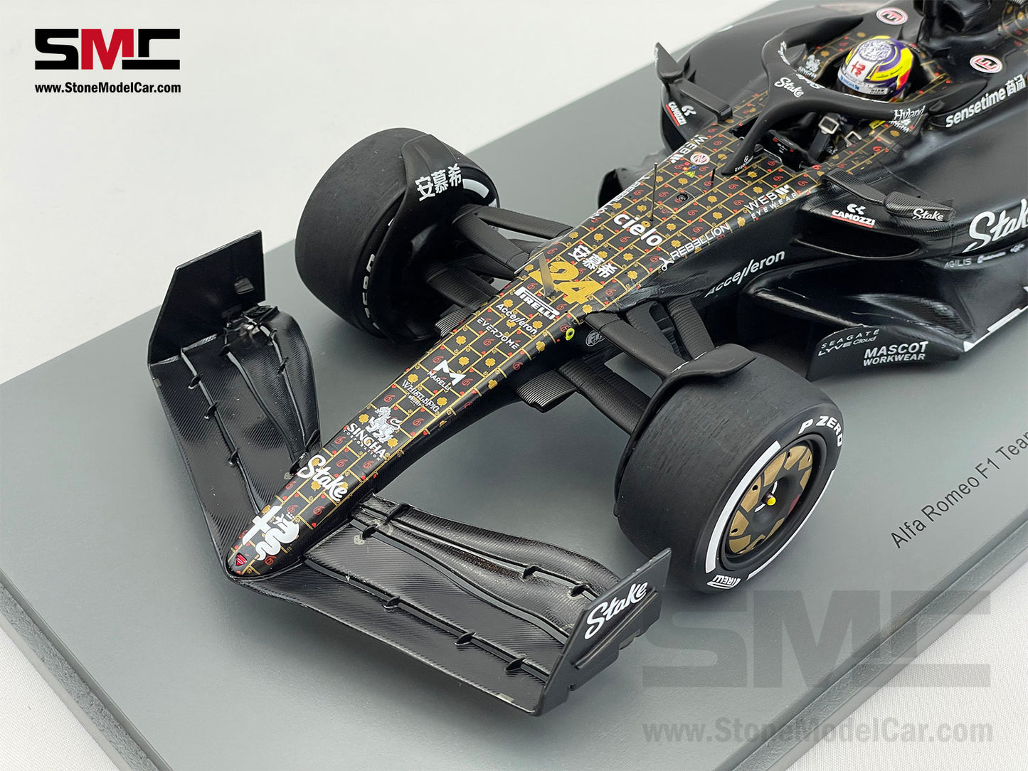 Alfa Romeo Sauber F1 C43 #24 Zhou Guanyu Las Vegas GP 2023 Spark 1:18 18S974