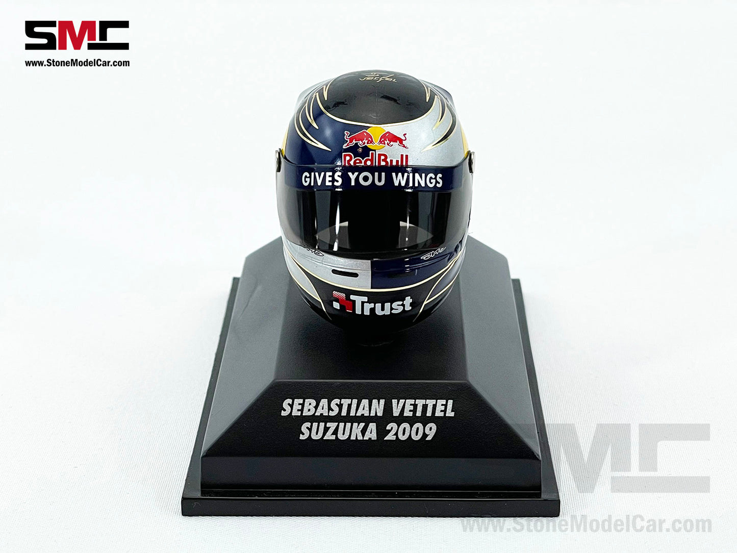 Red Bull F1 RB5 #15 Sebastian Vettel Japan GP Suzuka 2009 MINICHAMPS 1:8 Miniature Helmet