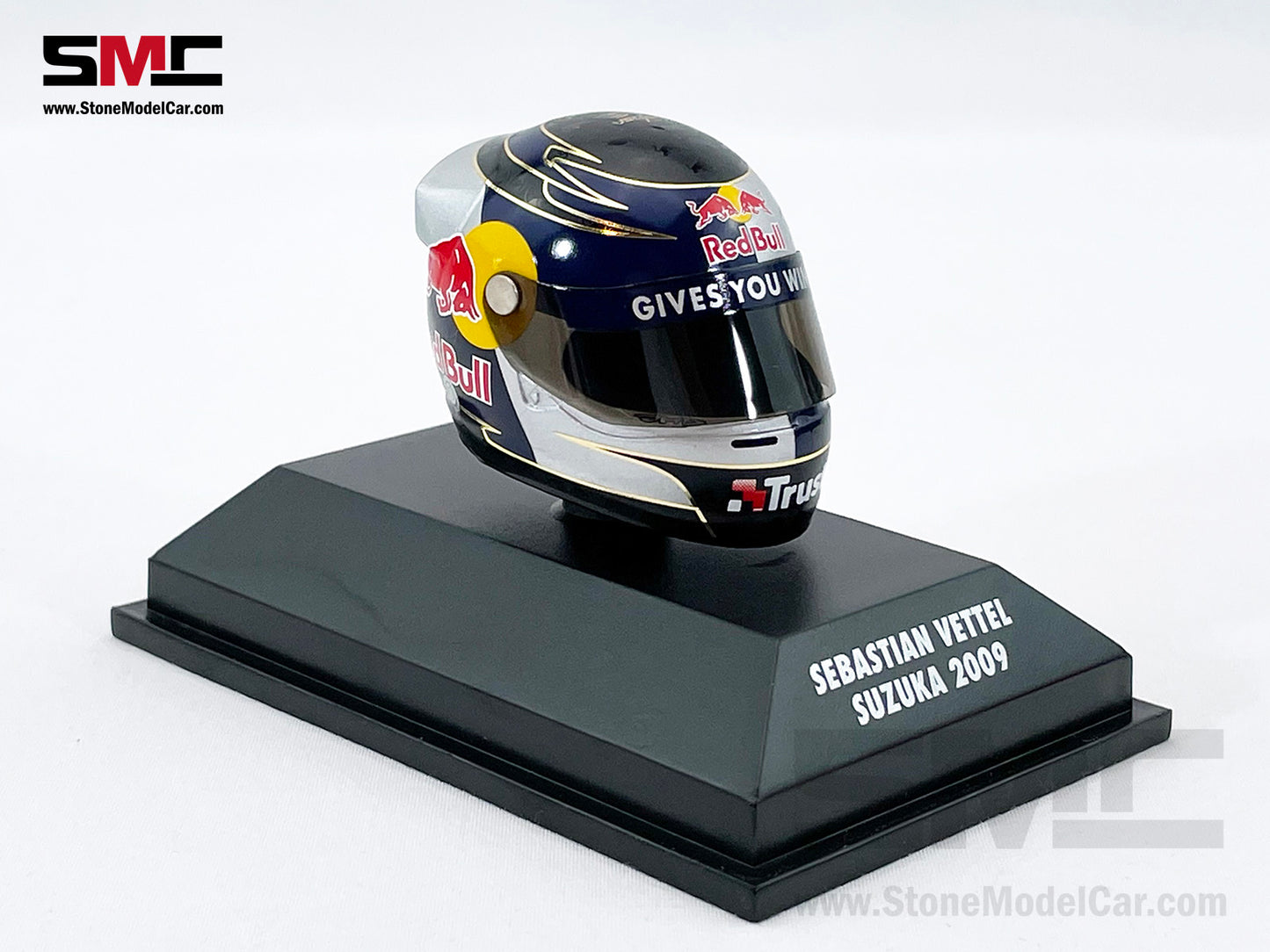 Red Bull F1 RB5 #15 Sebastian Vettel Japan GP Suzuka 2009 MINICHAMPS 1:8 Miniature Helmet