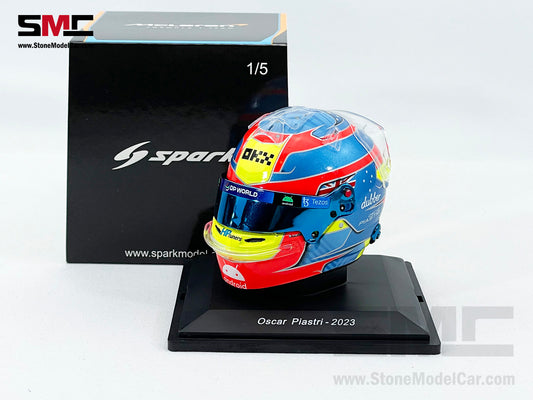 McLaren F1 MCL60 #81 Oscar Piastri Season 2023 1st Career Year Spark 1:5 Miniature Helmet