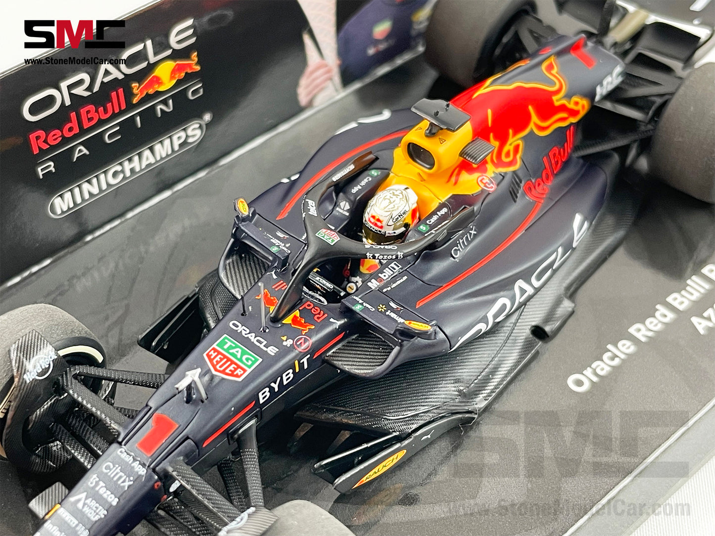 Red Bull F1 RB18 1 Max Verstappen Azerbaijan 2022 World Champion 1:43 MINICHAMPS