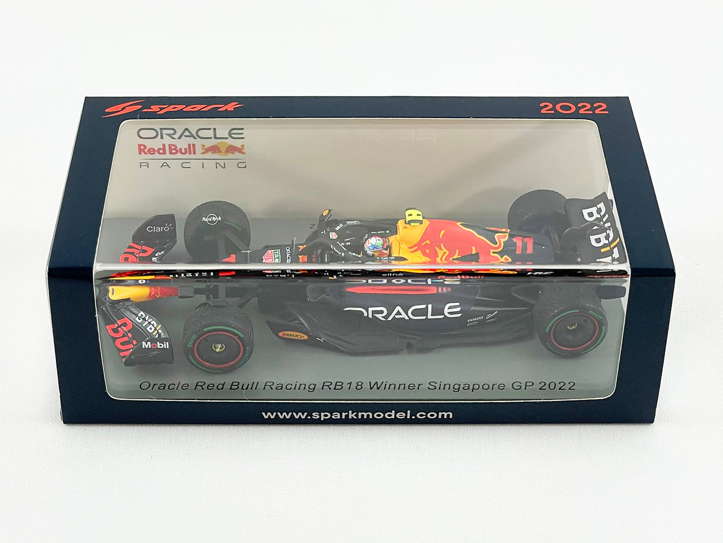 Red Bull F1 RB18 #11 Sergio Perez Singapore Winner 2022 Spark 1:43 Intermediate Tires