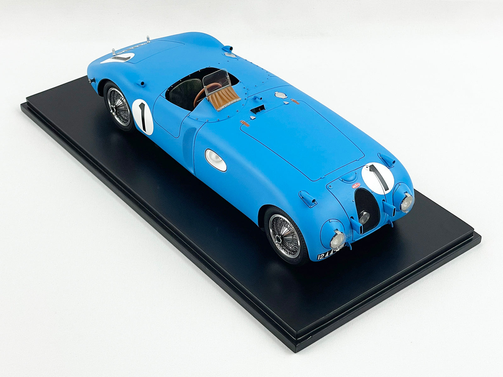 24h Le Mans 1939 Winner Bugatti #1 57C Tank Spider 1:18 Spark 18LM39  J.P.Wimille