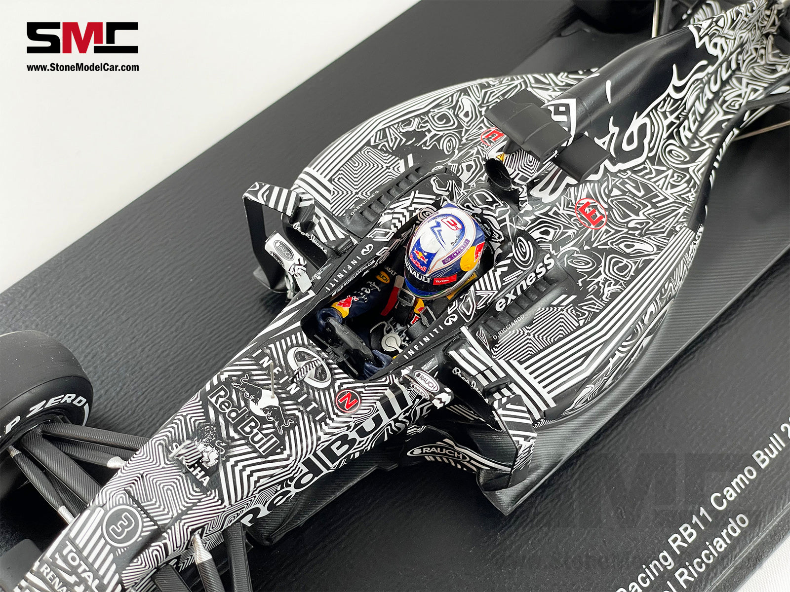 1:18 Spark Red Bull F1 RB11 #3 Daniel Ricciardo Special Testing Livery 2015