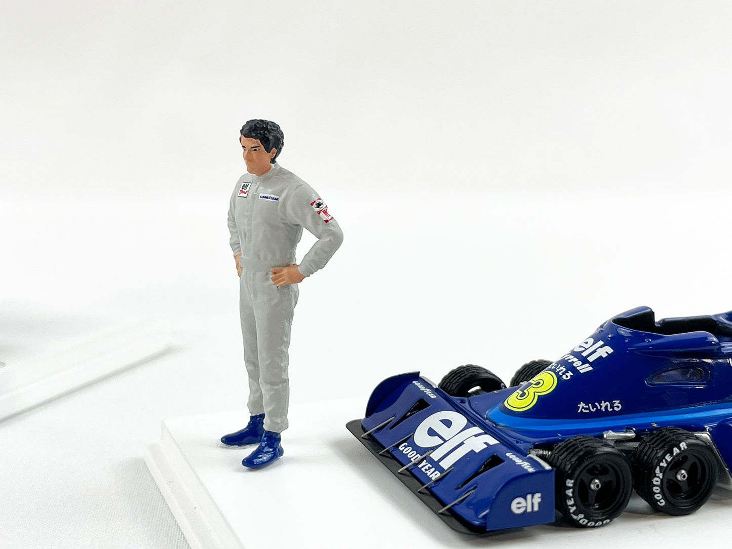 Tyrrell F1 P34 #3 Jody Scheckter Japan GP 1976 1:43 Spark 6 Wheels with Figure