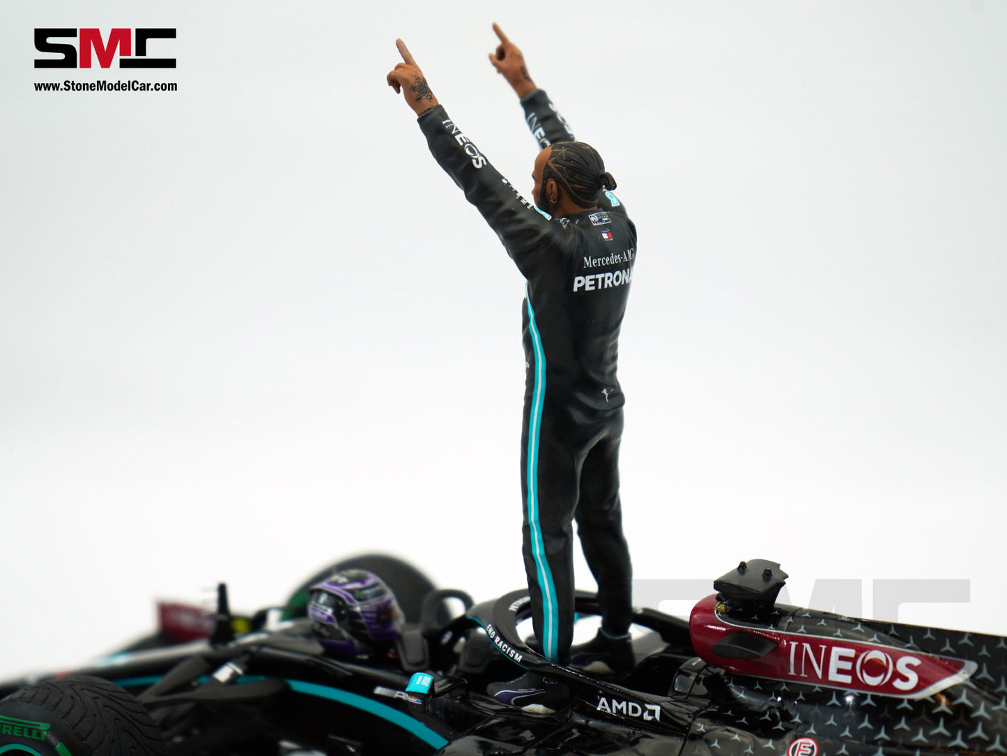 [Pre-Order] 2020 7x World Champion Mercedes F1 W11 #44 Lewis Hamilton Turkey GP 1:18 Spark Figure Special Edition