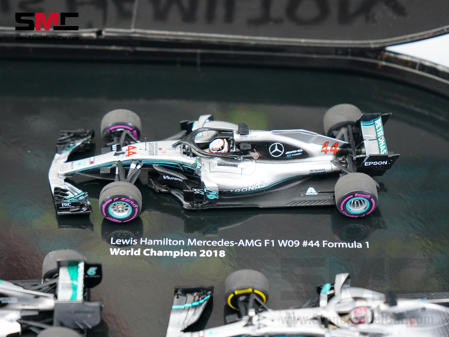 2020 7x World Champion Mercedes F1 #44 Lewis Hamilton 7-Car Set 1:43 MINICHAMPS Gift Box