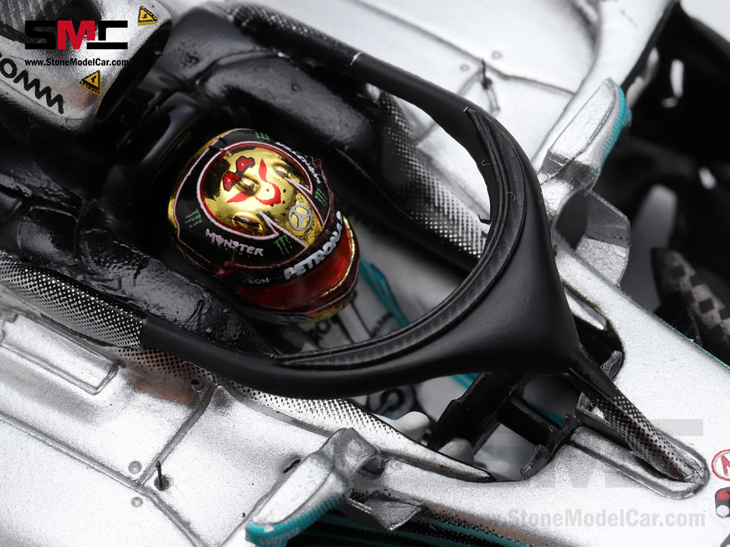 [Pre-Order] Mercedes F1 W09 #44 Lewis Hamilton Abu Dhabi GP Practice 2018 5x World Champion 1:43 Spark