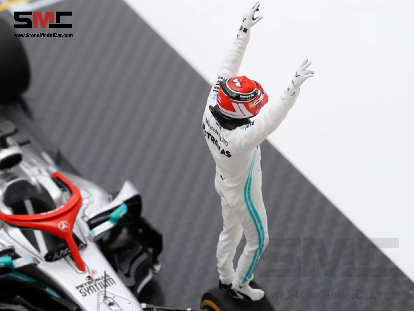 [Pre-Order] Mercedes AMG F1 W10 #44 Lewis Hamilton Monaco GP 2019 World Champion 1:43 Spark Figure Edition