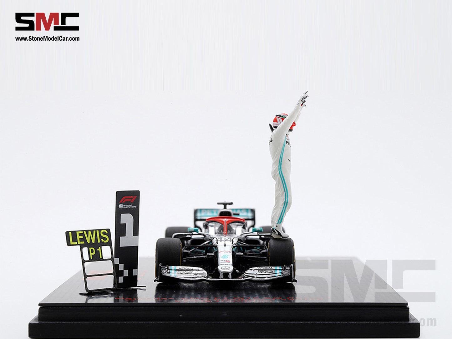 [Pre-Order] Mercedes AMG F1 W10 #44 Lewis Hamilton Monaco GP 2019 World Champion 1:43 Spark Figure Edition