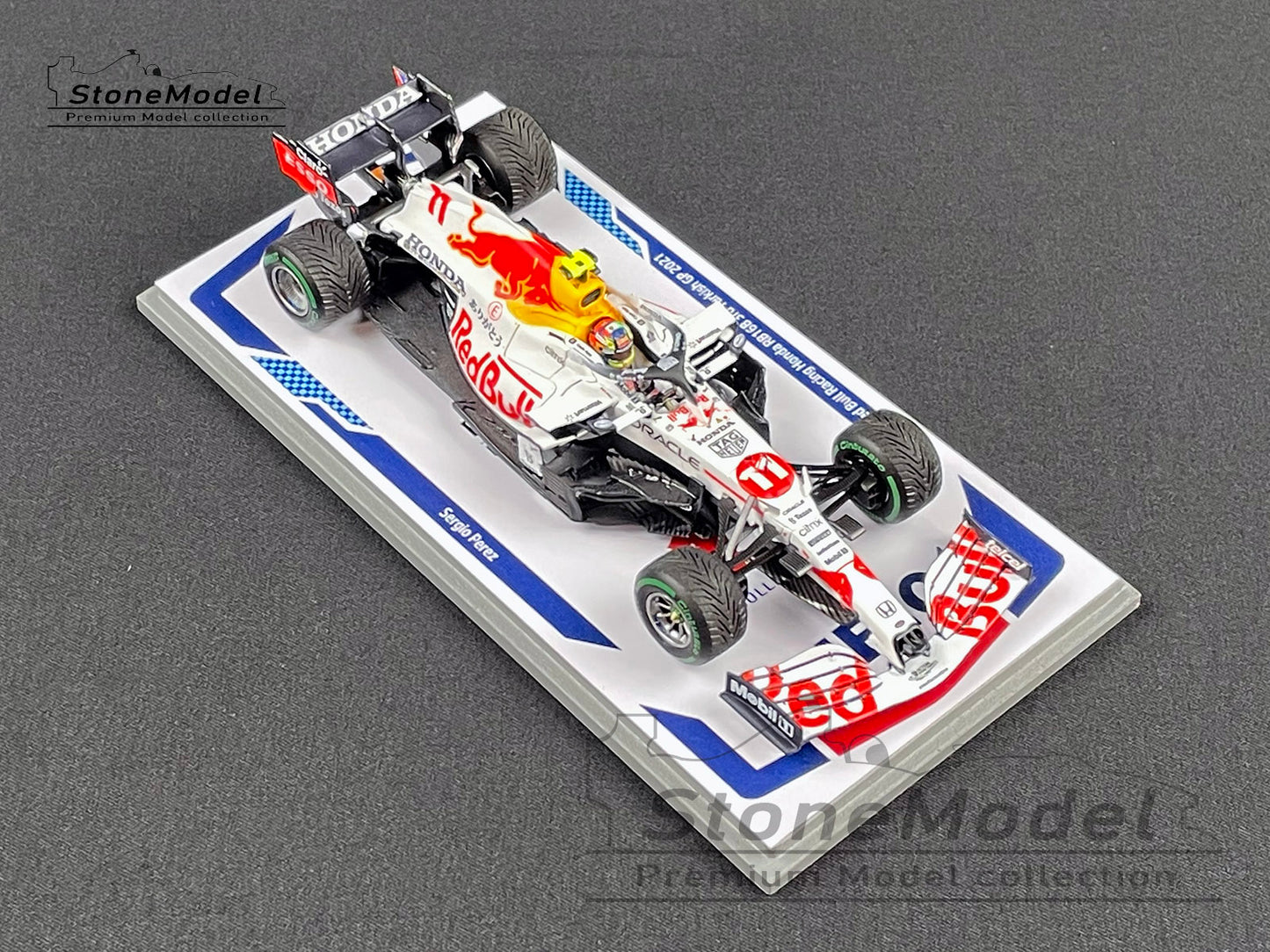 2021 Spark 1:43 Red Bull F1 RB16B #11 Sergio Perez Turkish GP with Special Base