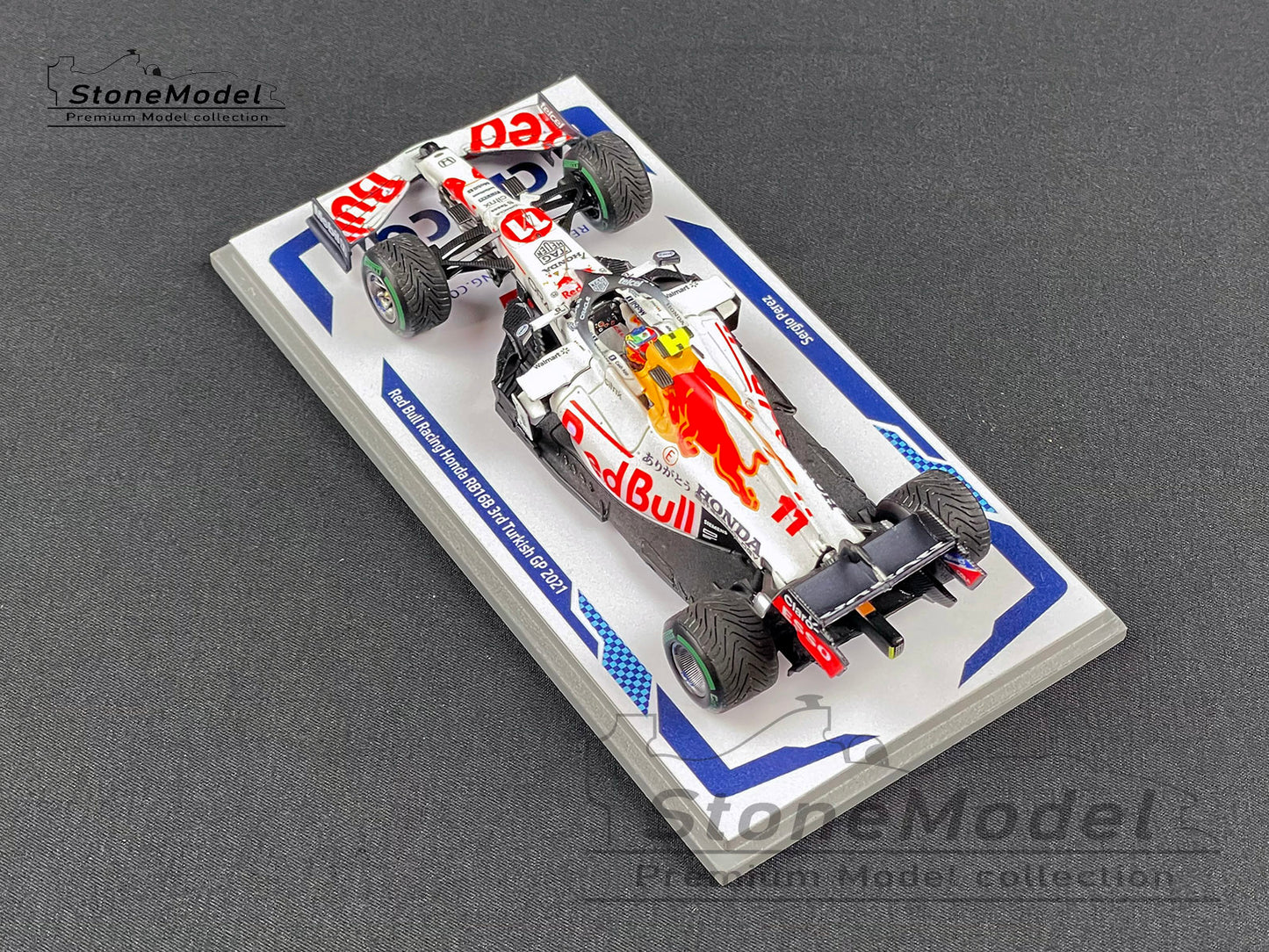 2021 Spark 1:43 Red Bull F1 RB16B #11 Sergio Perez Turkish GP with Special Base