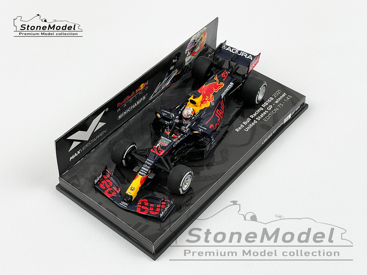 2021 F1 World Champion Max Verstappen #33 Red Bull F1 RB16B US GP Acura 1:43 MINICHAMPS