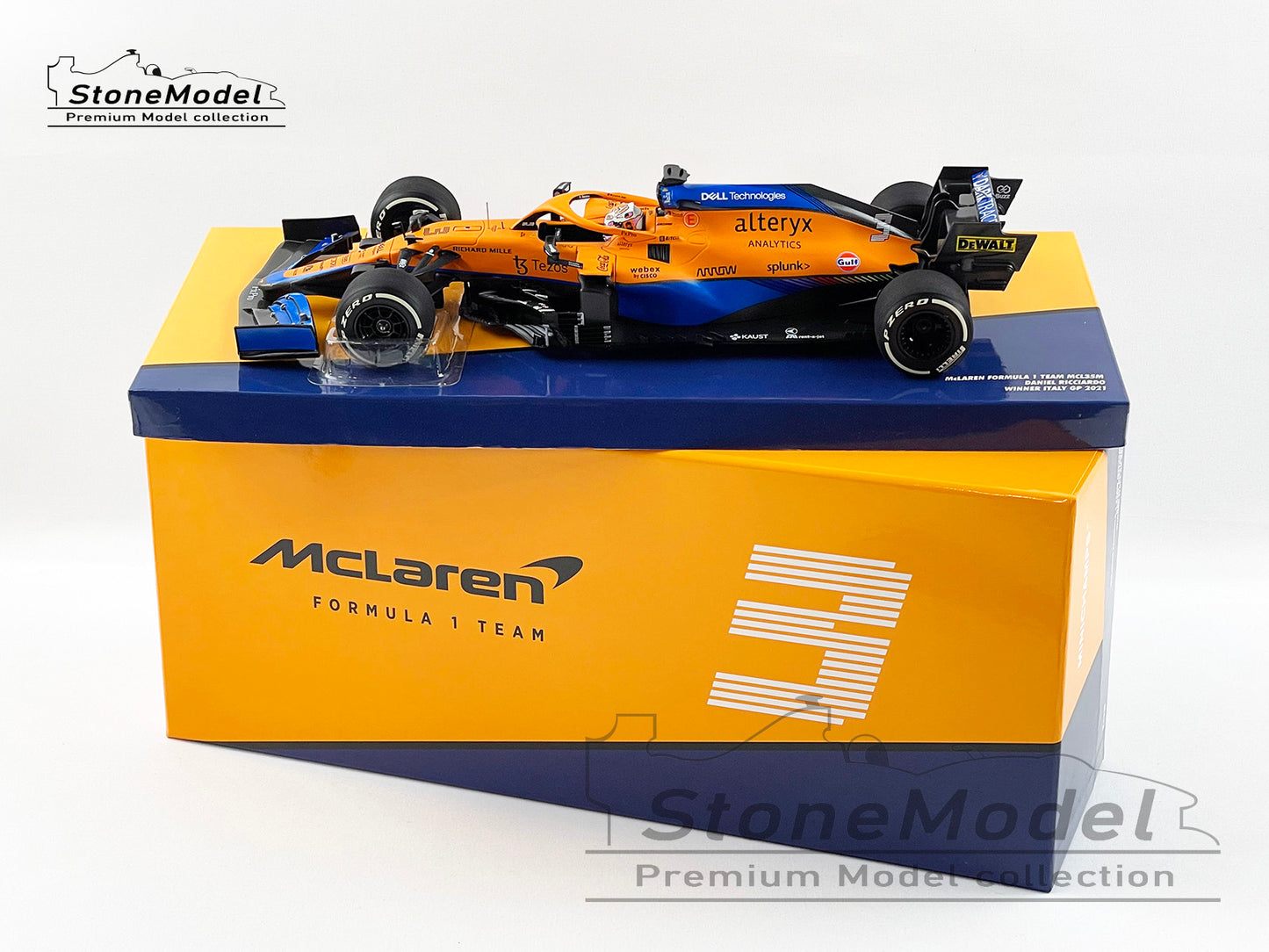 2021 Mclaren F1 MCL35M Daniel Ricciardo Italy GP Winner 1:18 MINICHAMPS + VELO Decal