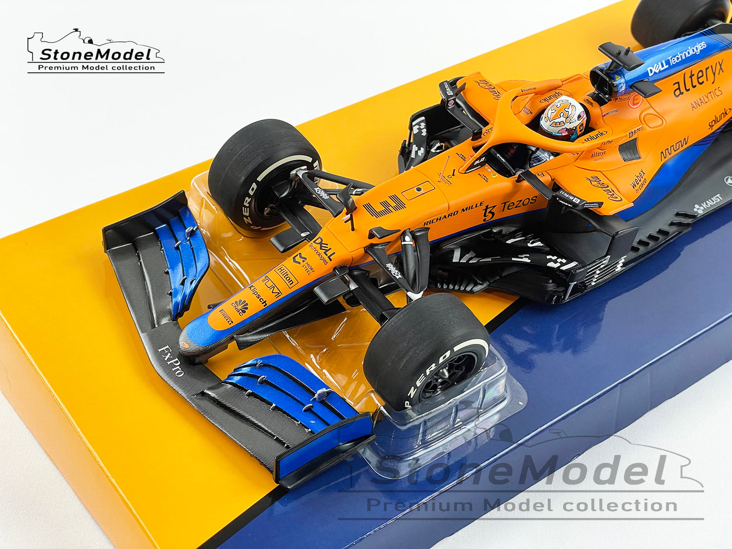 2021 Mclaren F1 MCL35M Daniel Ricciardo Italy GP Winner 1:18 MINICHAMPS + VELO Decal