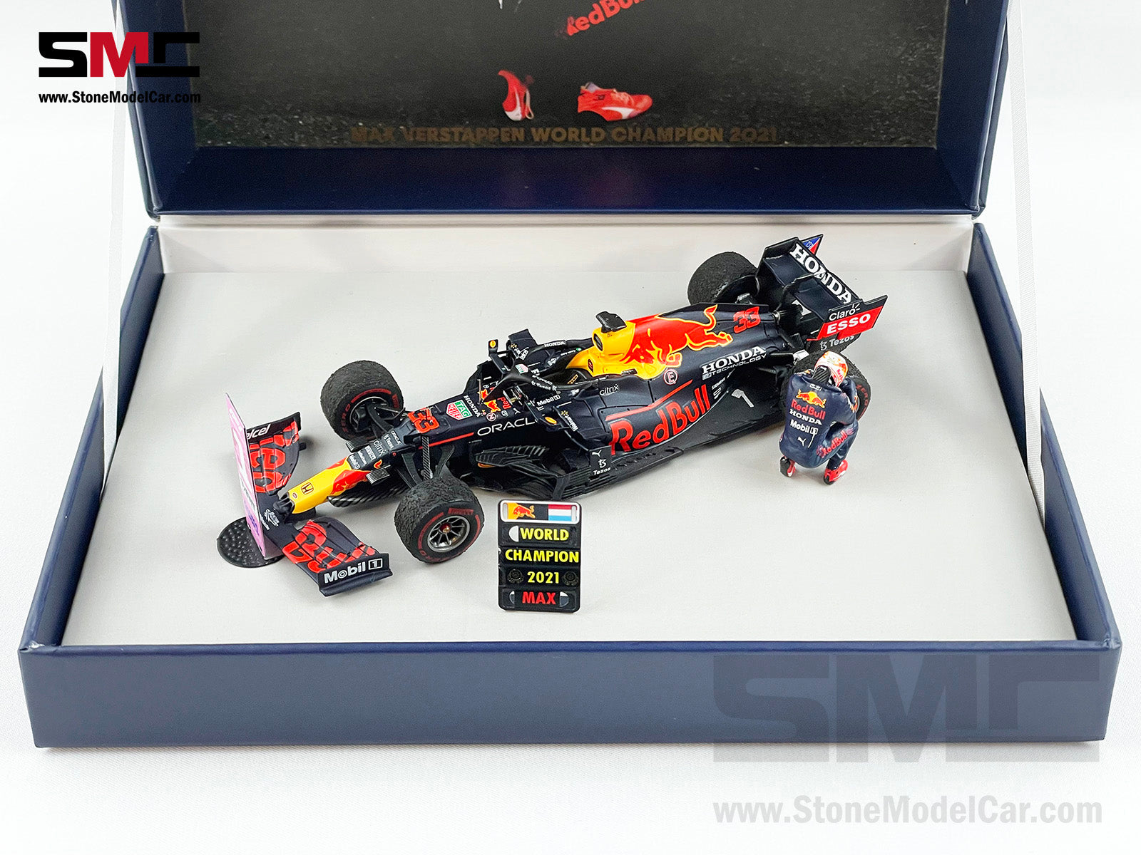 2021 F1 World Champion #33 Max Verstappen Red Bull RB16B Abu Dhabi 