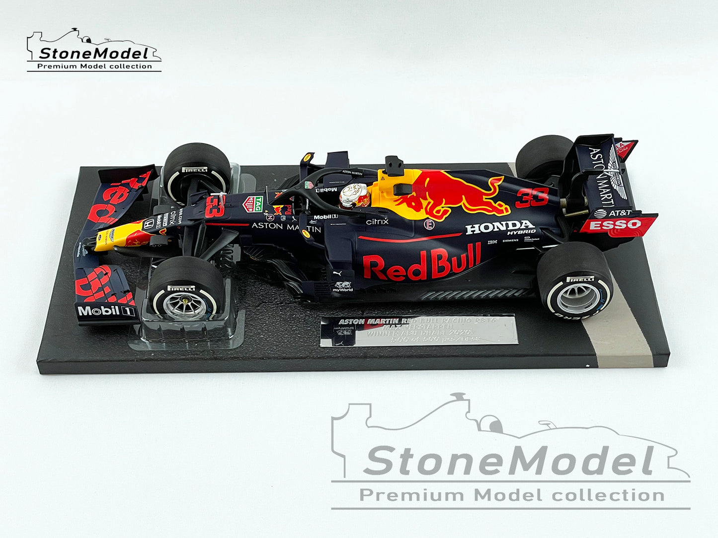 2020 Red Bull F1 RB16 #33 Max Verstappen Abu Dhabi Winner 1:18 MINICHAMPS with Pit Board