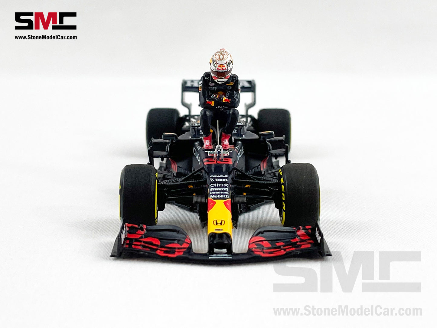 2021 F1 World Champion #33 Max Verstappen Red Bull RB16B French GP 1:43 MINICHAMPS with Figure