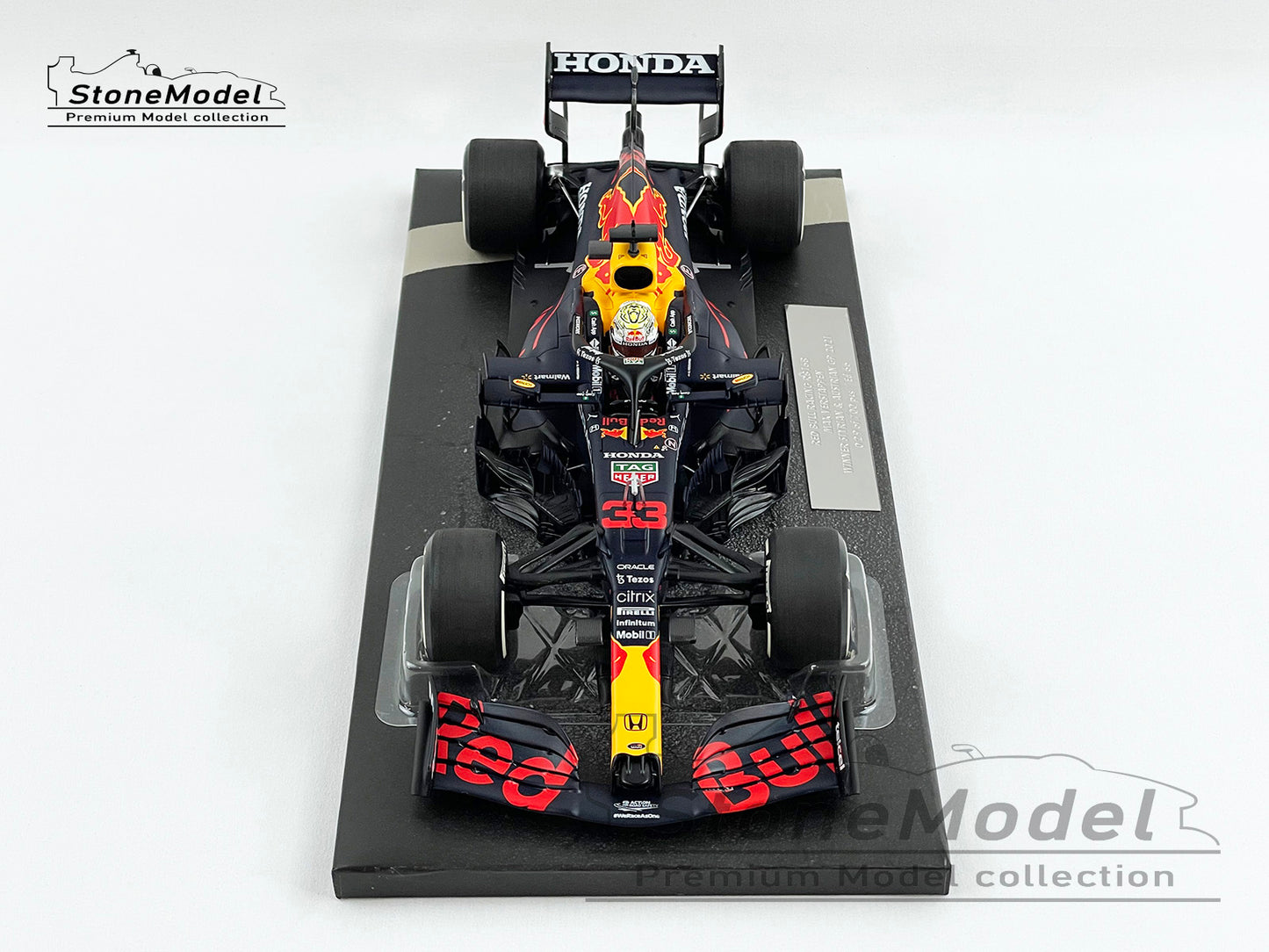 2021 F1 World Champion #33 Max Verstappen Red Bull RB16B Styria & Austria 1:18 MINICHAMPS