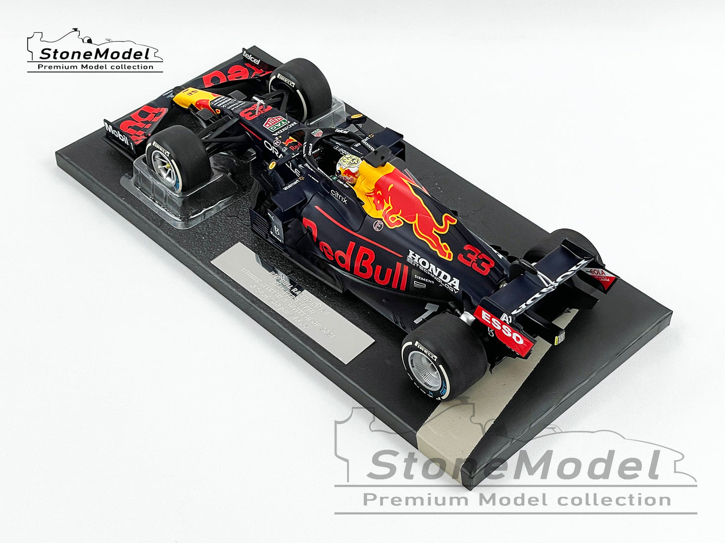 2021 F1 World Champion #33 Max Verstappen Red Bull RB16B Styria & Austria 1:18 MINICHAMPS