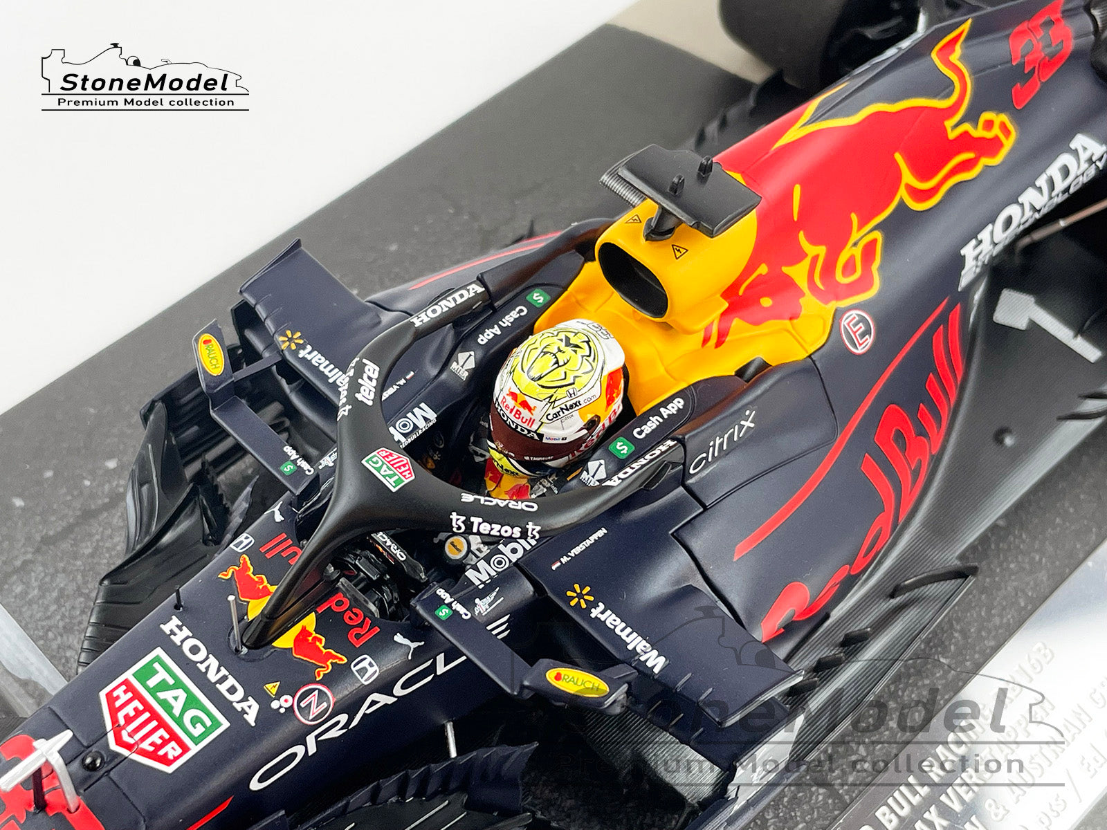 2021 F1 World Champion #33 Max Verstappen Red Bull RB16B Styria & Austria  1:18 MINICHAMPS