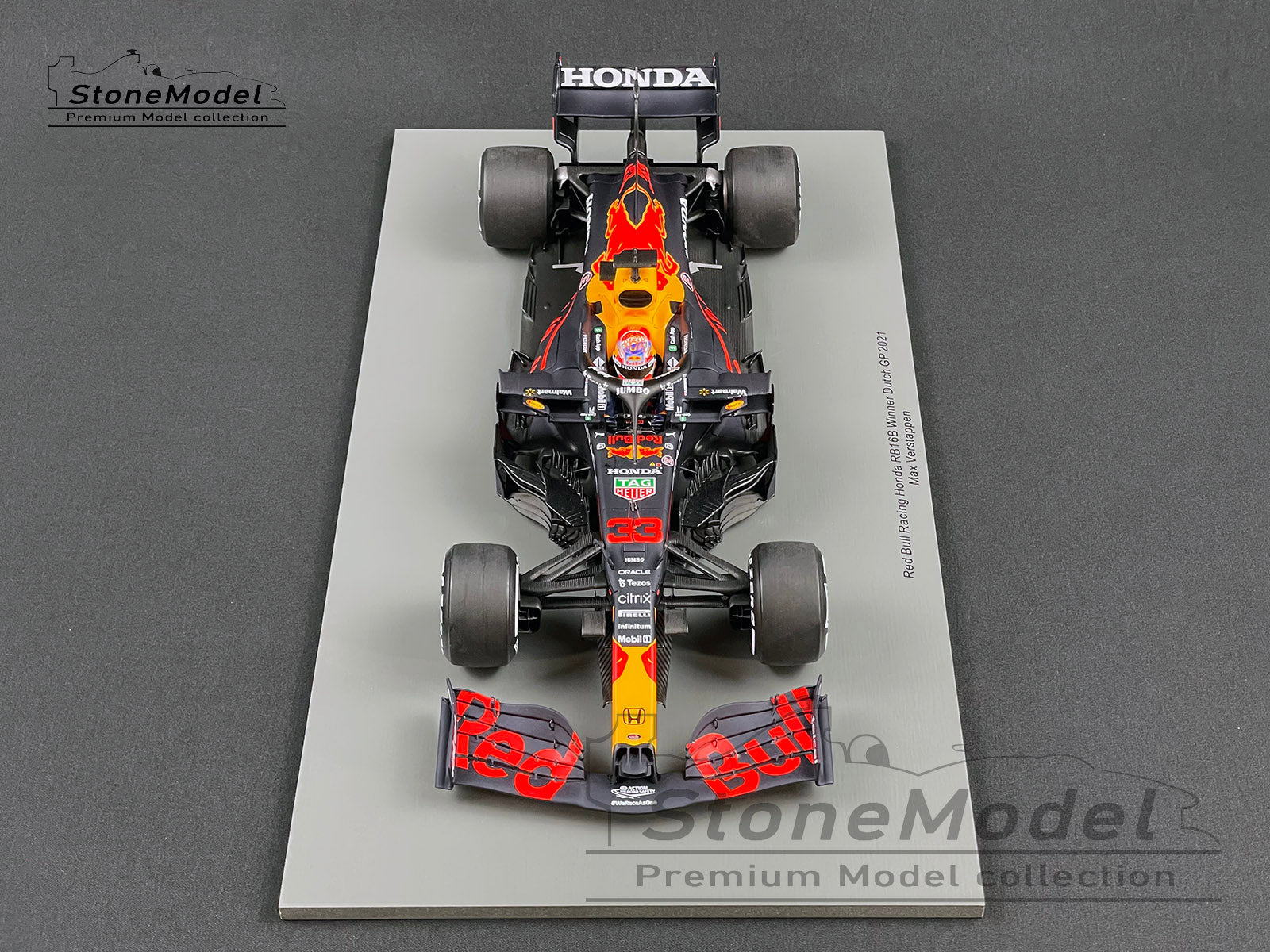 2021 Spark 1:18 Red Bull F1 RB16B #33 Max Verstappen Dutch GP World  Champion + P1