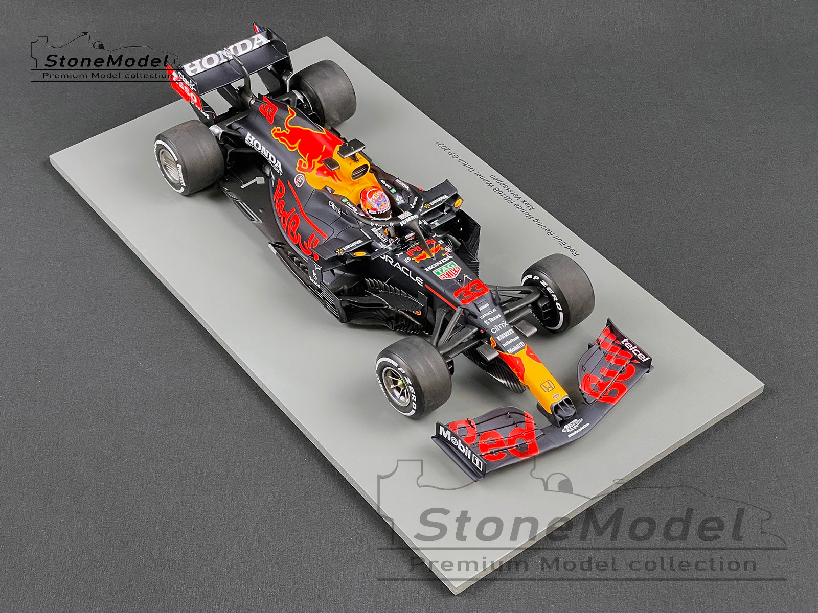 2021 Spark 1:18 Red Bull F1 RB16B #33 Max Verstappen Dutch GP World Ch