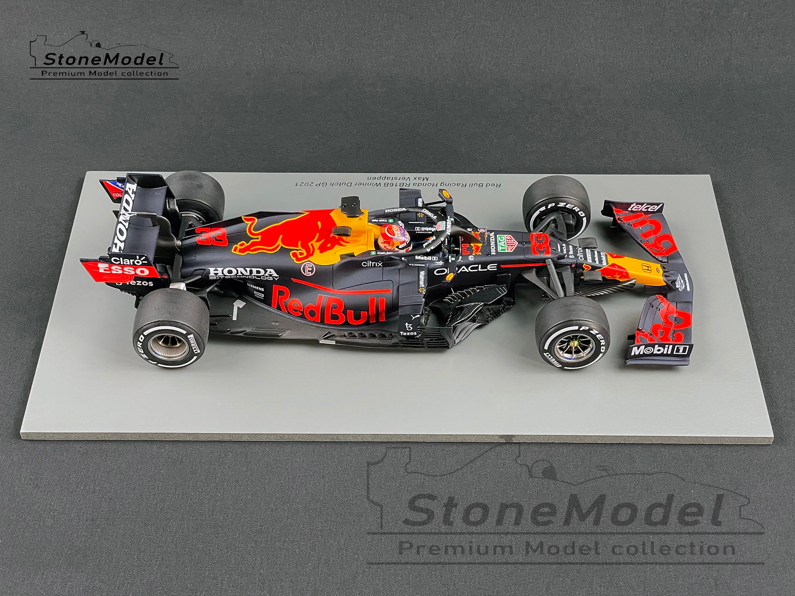 2021 Spark 1:18 Red Bull F1 RB16B #33 Max Verstappen Dutch GP World Ch