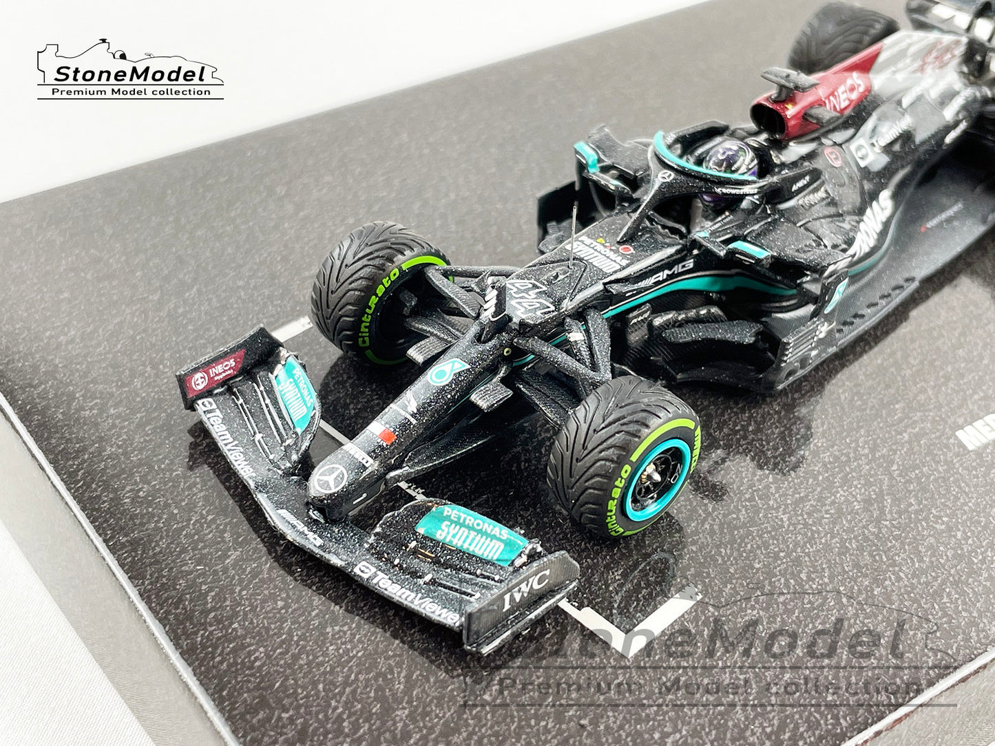 2021 Mercedes F1 W12 #44 Lewis Hamilton Hungary GP Lonely start 1:43 MINICHAMPS