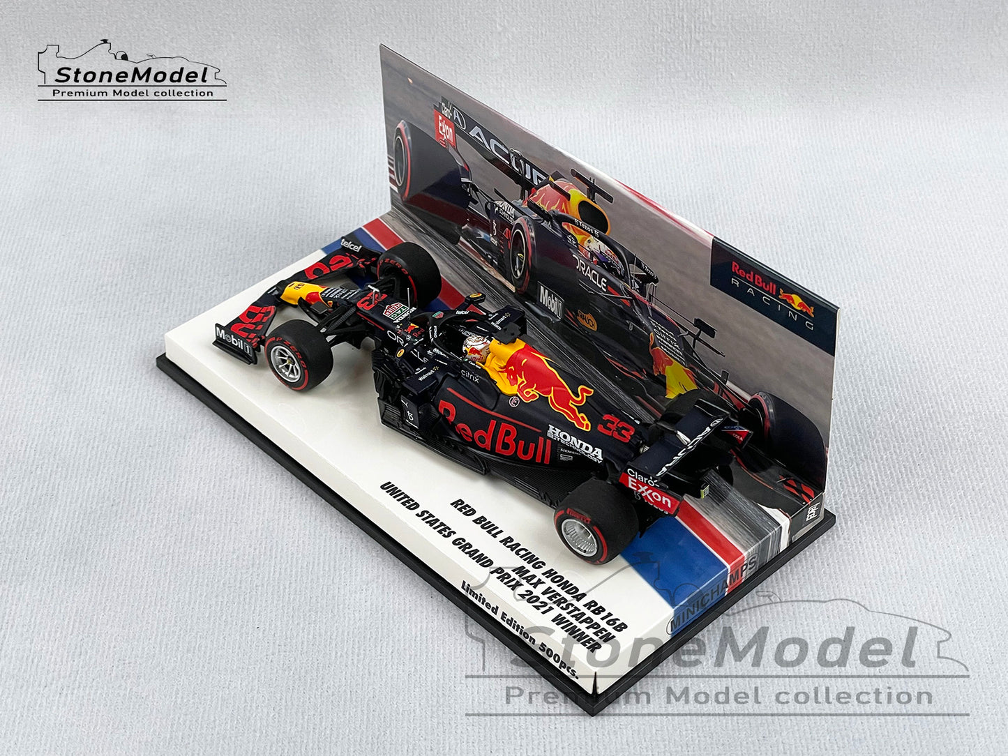 2021 F1 World Champion Max Verstappen #33 Red Bull Acura RB16B US GP 1:43 MINICHAMPS